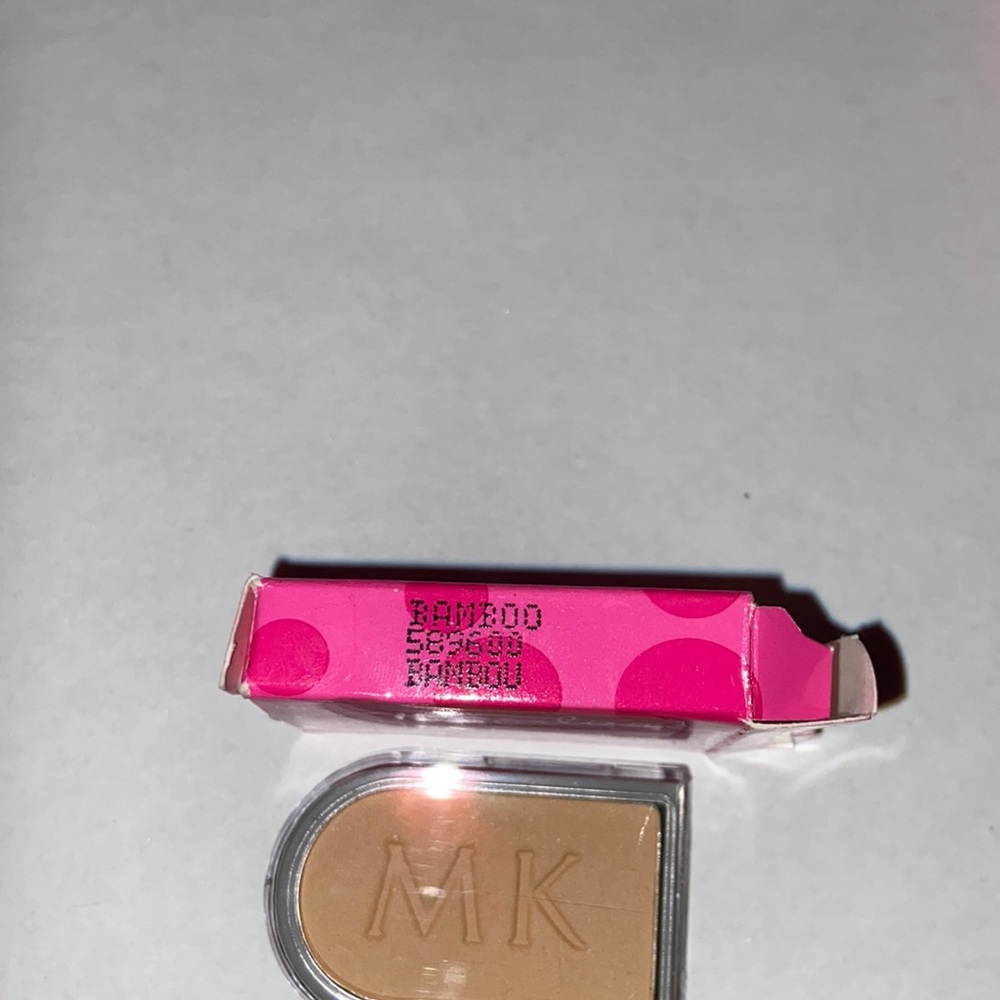 NIB Bamboo Signature eye color